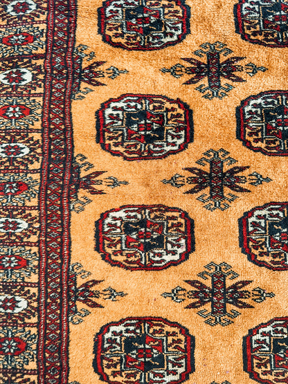 “Bokhara” Vintage Rug 4’6” X 2’8”